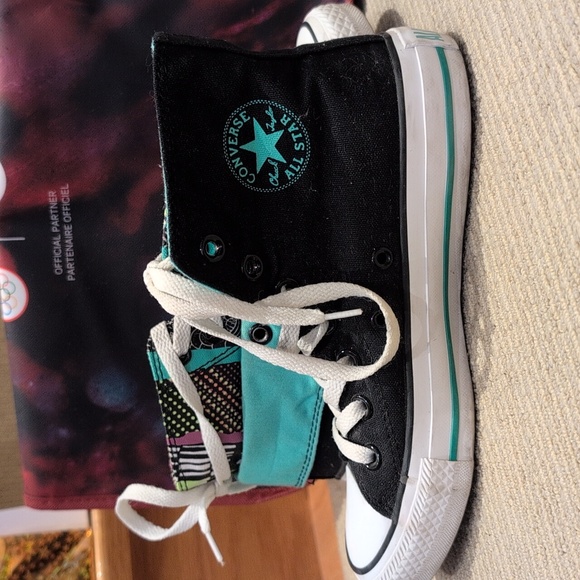 Chuck Taylor Converse Size 5 - Picture 4 of 5